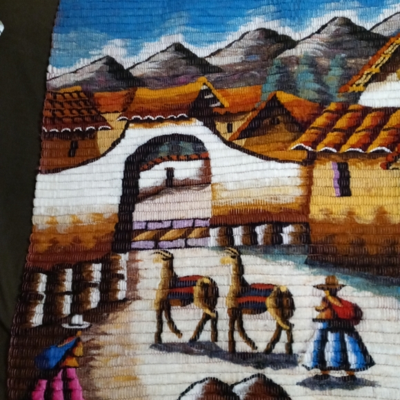 🦙Peruvian Folk Art Wool Handcrafted🦙🦙36"×36" Tapestry,Aspenandes Wall Decor. - Picture 10 of 16